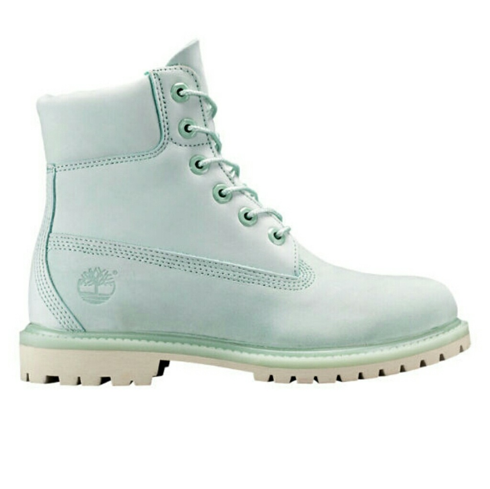 Timberland "WOMEN'S 6-INCH PREMIUM WATERPROOF BOOT